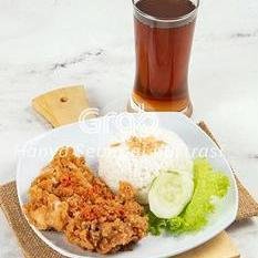 AYAM PENYET KOMPLIT menu Kedai Ayam Penyet Banyumas 2, Melong Raya