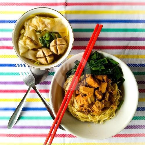 MIE AYAM MENTAH.PERBOX ISI 2 menu Mie Ayam Bang Abu, Kayu Putih
