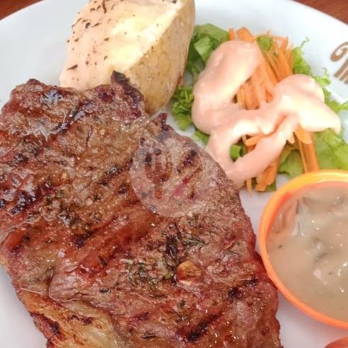 Real Beef Steak 200gr Barbeque Sauce menu Steak Up, Mlati