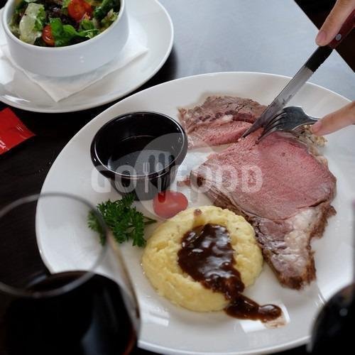 Review Smokey Ribs di Lippo Mall Kemang: Makanan Enak dengan Suasana Tenang