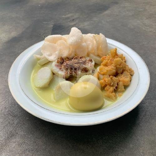 Lontong Opor Suwir menu Bubur Ayam Tiga Putra, Kyai Mojo