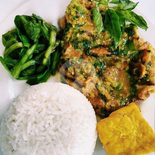 Paket Telor Dadar Penyet menu Ayam Begadang, H. Basuki