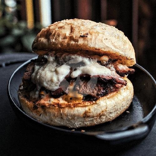 Ala Carte Nashville Chicken menu The Rock Burger, Banteng
