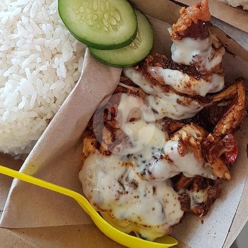 Ayam Geprek Sambal Baris menu Kedai Omnivore