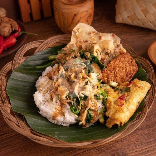 Nasi Soto Ayam Surabaya menu Omah Raos Spesialis Nasi Pecel dan Iga, Pondok Gede