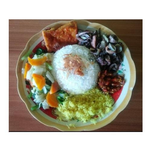 Nasi Campur + Cumi menu Warung Nasi Bu In, Tambaksari