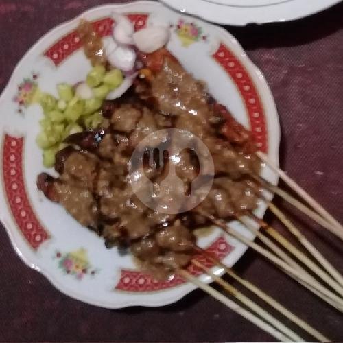 Review Sate Ayam dan Kambing Cak Amir: Surga Sate Terjangkau di Ringroad Utara