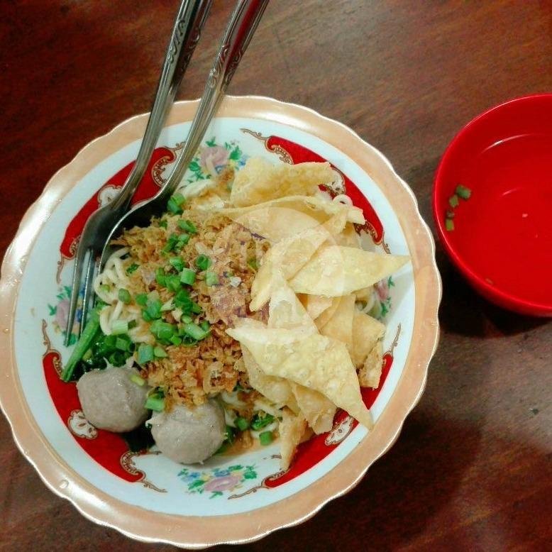 Pangsit Mie menu Mie Thamrin, Banyuwangi