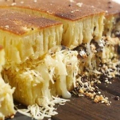 Tumpuk Sedang Telor Bebek menu Martabak Dan Terbul Roprees, Lawang