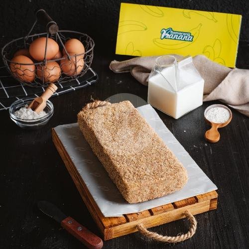 Roll Cake Pisang Keju menu Pelangi Oleh-Oleh, Tambora