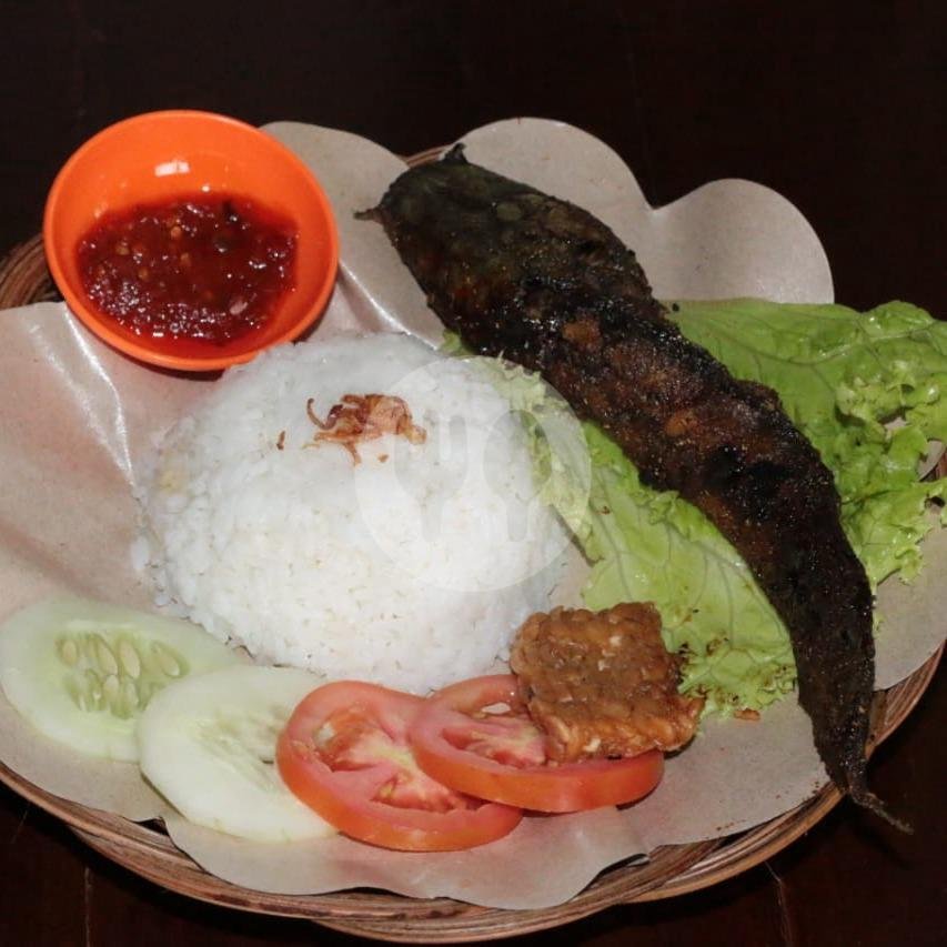 Paket Nasi Lele Bakar menu Dapoer Gending, Borobudur