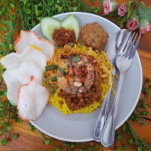 Nasi Kuning Biasa menu Kedai Samawa, Slawi