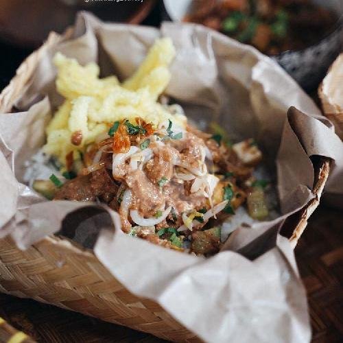 Nasi Tim Bakmoy menu Prung Kudap Eatery, Nasi Goreng, Bakmoy, Lengko, Jinggo