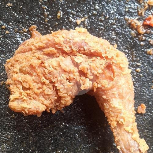 Ayam Crispy menu Ayam Geprek Femeli, Bendungan Hilir