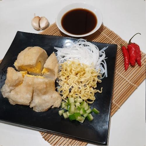Pempek Lenjer Besar menu Pempek Yama Dago, Ir H. Juanda
