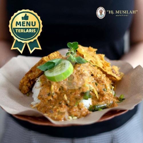 Review Restoran Pecel Kawi Asli Hj Musilah: Kuliner Legendaris di Klojen Malang