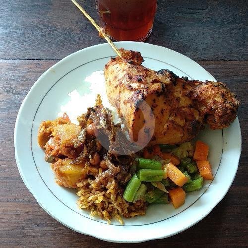 Nasi Rawon menu Warung Pudji Mulyo, Kerto Raharjo