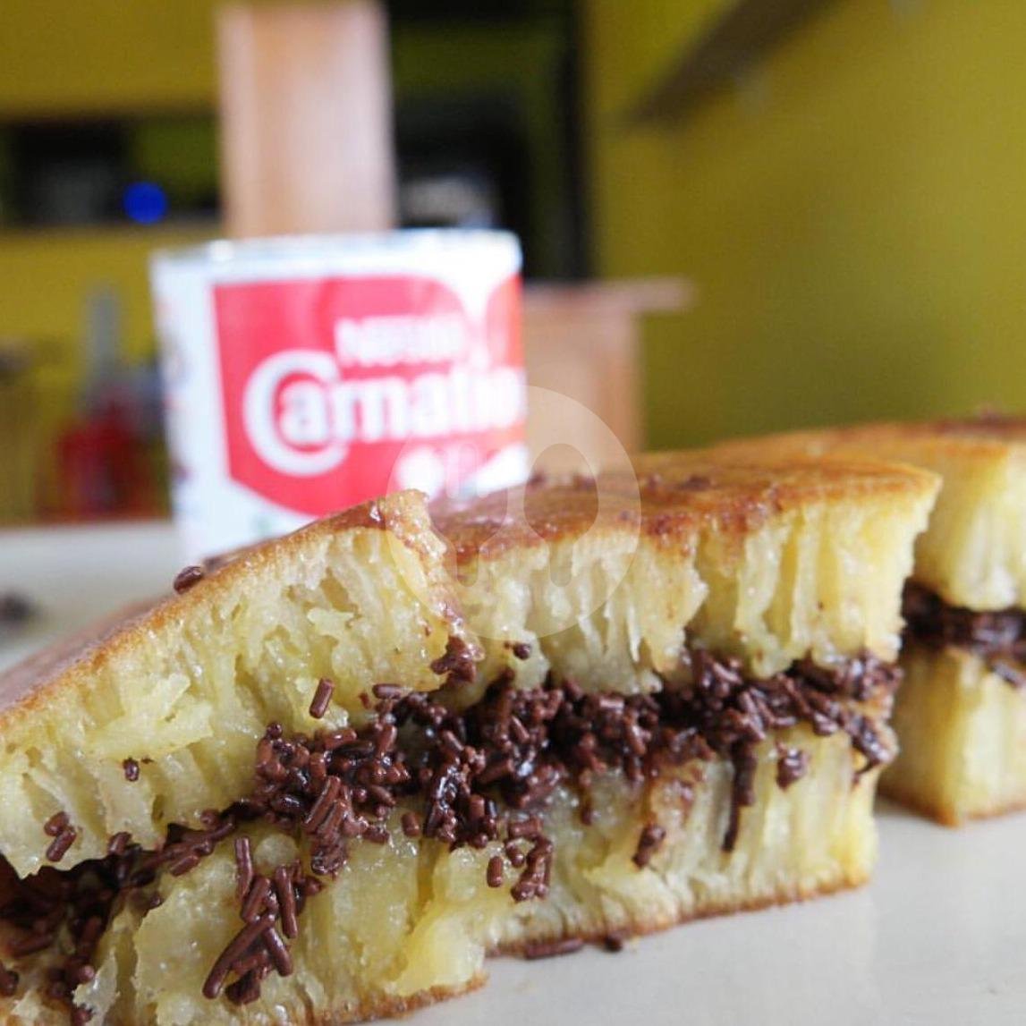 Terang Bulan Keju + Coklat + Susu menu Martabak Slawi Ayu, Segoroyoso