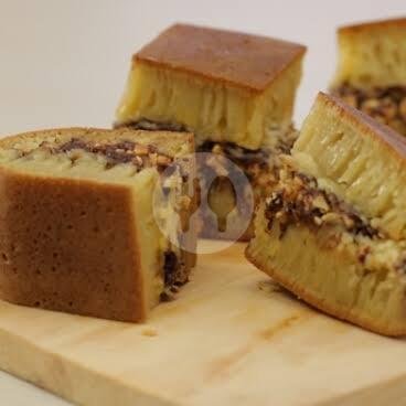 Martabak Manis Kacang Coklat Susu menu Martabak Bg Ucup, Gunung Putri