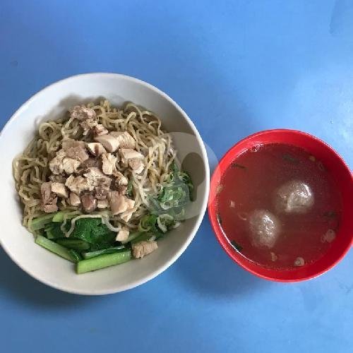 Bakmi Ayam + Suikiauw menu Bakmi Carina Bojong, Bambu Wulung