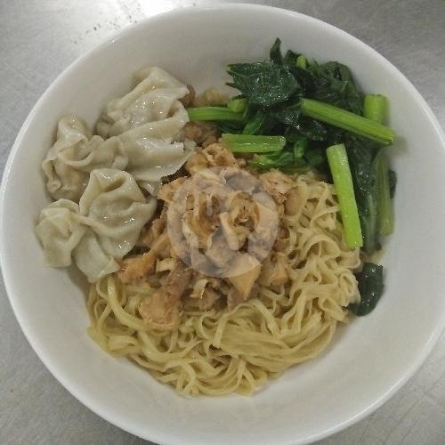 Bakmi Ayam Pangsit Goreng menu Bakmi Dzaka, Kramat Jati
