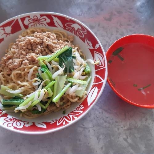 Mie Kriting Polos Rica menu Bakmi Bangka Hokky, Mekar Utama