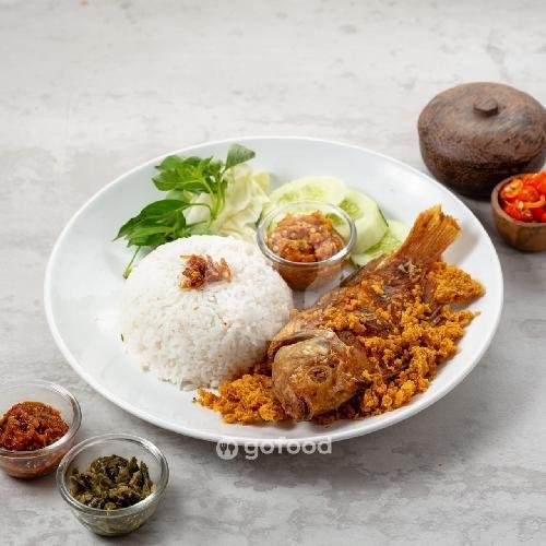 Nasi Rempelo Ati Kremes menu Sambel Huh Hah Mak Tum, Wirobrajan
