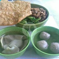 Bakso Isi 3 menu Mie Ayam Jamur Joses, Cikiray