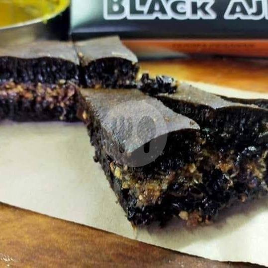 Martabak Black Sweet Ketan Kopyor menu Martabak Black Ajipp, Cimekar