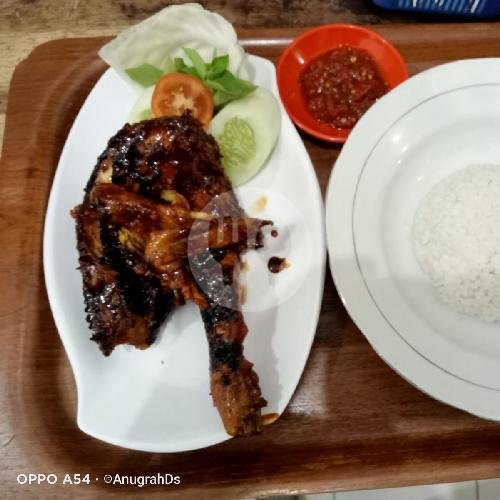 Review Pondok Ayam Bakar Selera: Pengalaman Kuliner Menarik di Banyuwangi