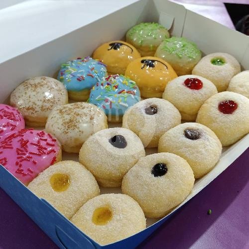 Donat mungil toping mix bombolini menu Yosh Donat kentang Probolinggo