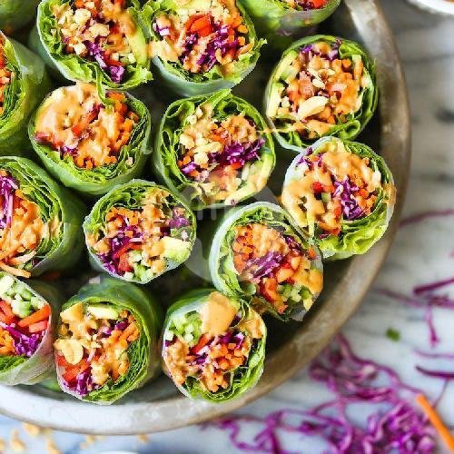 MIXED GRILLED CHICKEN  AND SALMON SALAD ROLL (AYAM DAN SALMON) menu Nin Salad Roll