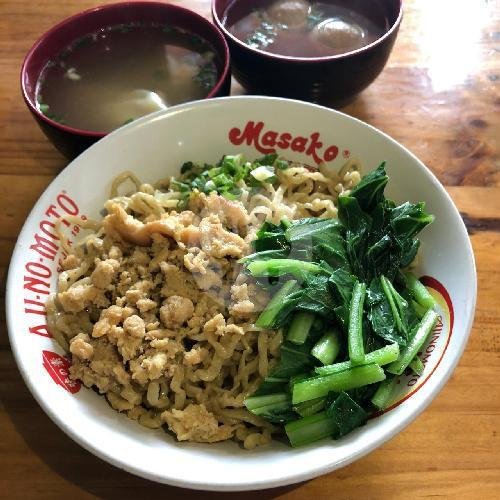 Pangsit Ayam Goreng menu Bakmie Ayam Grogol, Poris Indah