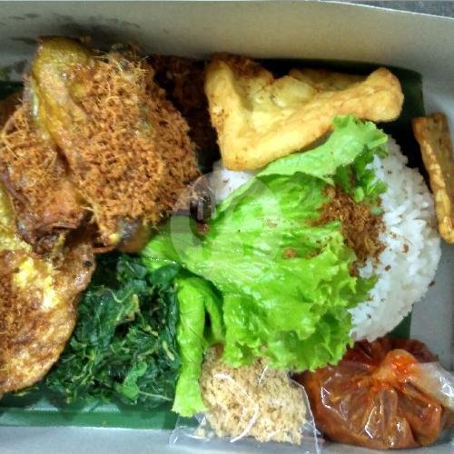 Nasi Bebek Kremes Laos Istimewa menu Warung Bedo Roso Ayam Dan Bebek Kremes Laos, Ronggolawe