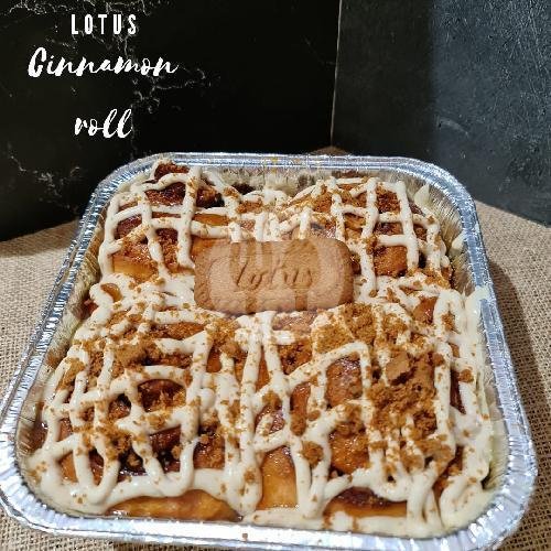 Cinnamon Roll Super Lotus Isi 4 menu I Wish Bakery - Cinnamon Roll & Pizza, Jati Barang