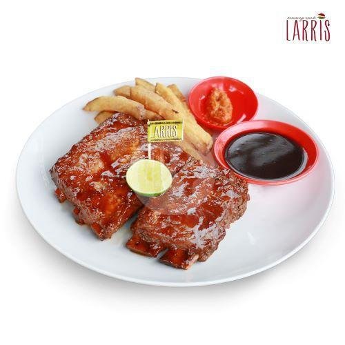 Sosis Babi Pedas menu Warung Enak Larris, Simpang Darmo