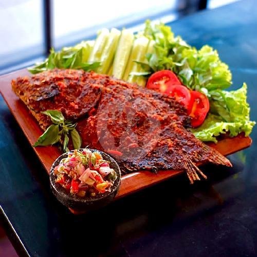 Review Restoran Nona Java di Plaza Araya Malang: Tempat Makan yang Cozy dan Lezat