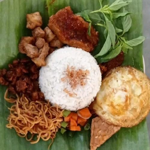 Nasi Campur Telur Kecap menu Pecel Bu Mun Citraland