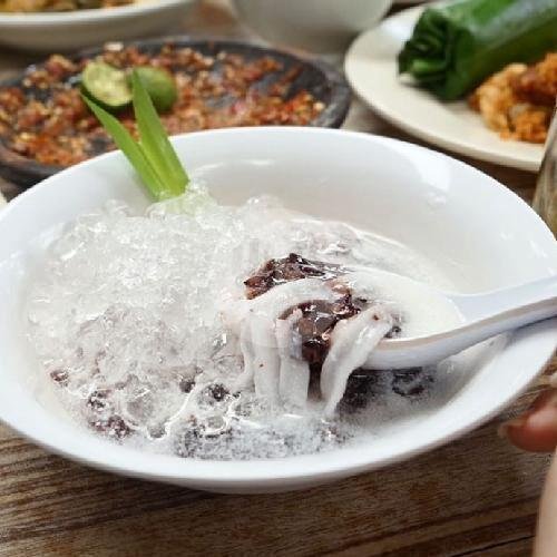 Es Kacang Ijo menu Angkringan Kapok Lombok, G-Walk