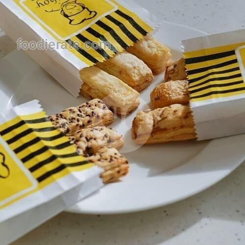 Krispy Stix Garlic menu Rotiboy, Braga