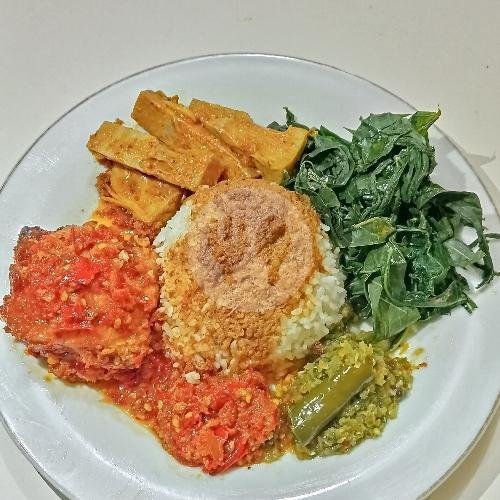 Ayam Bakar menu Nasi Padang Rokzy Minang, Padalarang