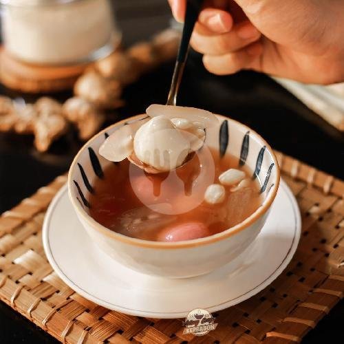 Review Resto Wedang Dongo Keprabon: Nikmati Kehangatan Tradisional di Solo