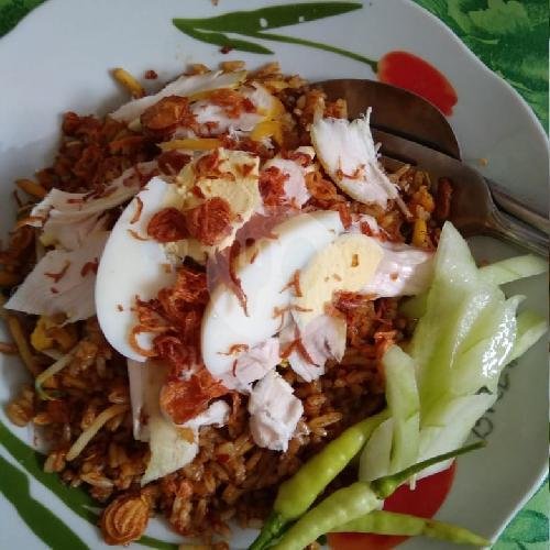 Review Nasi Goreng Pak Brewok: Makan Malam Asik dengan Pelayanan Juara di Surabaya