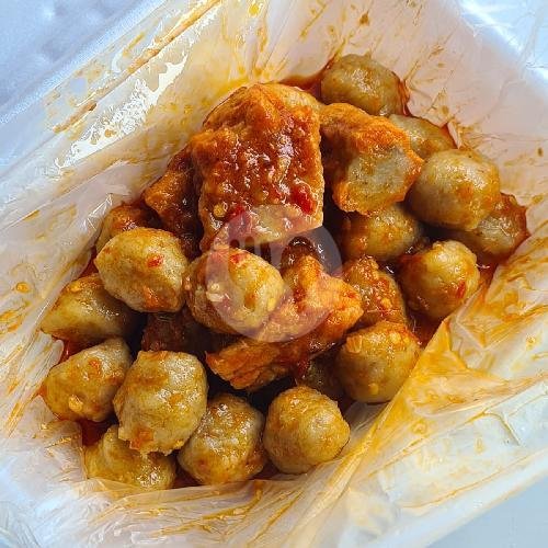 bakwan bulat menu Bakso Njedir, gebang, Patrang
