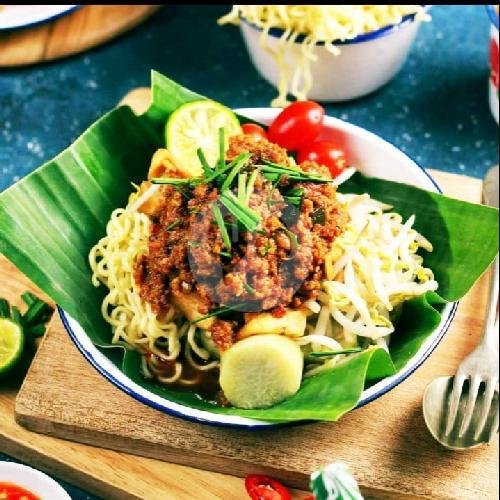 Soto Mie Bogor Kikil menu Soto Mie Bogor Dan Mie Kocok Kang Enjam, HS Ronggowaluyo
