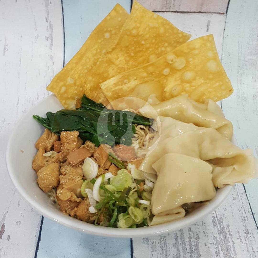 Mie Ayam Pangsit menu Mie Cabe Gerus 2 Hj. Elly, Kelapa Gading