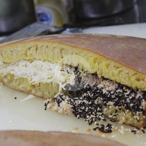 Keju menu Iwan Martabak Bangka Asli, Tambora