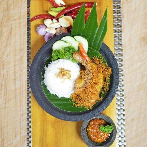 Paket C menu Ayam Bakar Pak Gembul Juoosnya Bumbu Rujak, Colomadu