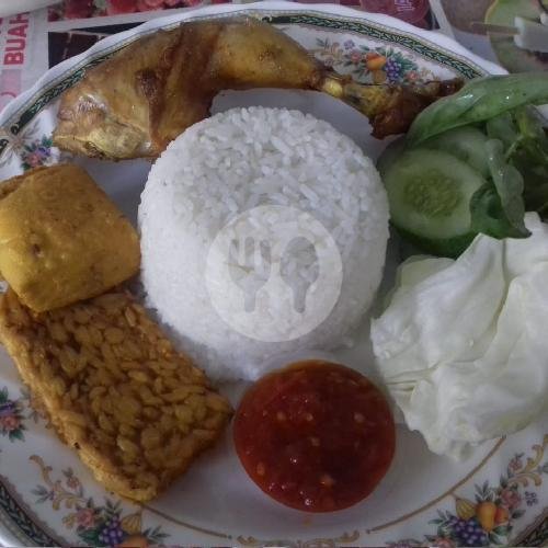 Review Nasi Timbel Kairo: Pengalaman Kuliner yang Memuaskan di Kiaracondong, Bandung