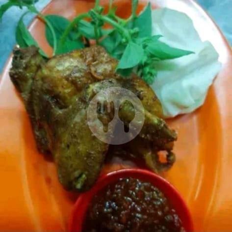 Ayam Goreng menu Ayam Penyet A24 Madiun, Kapuas